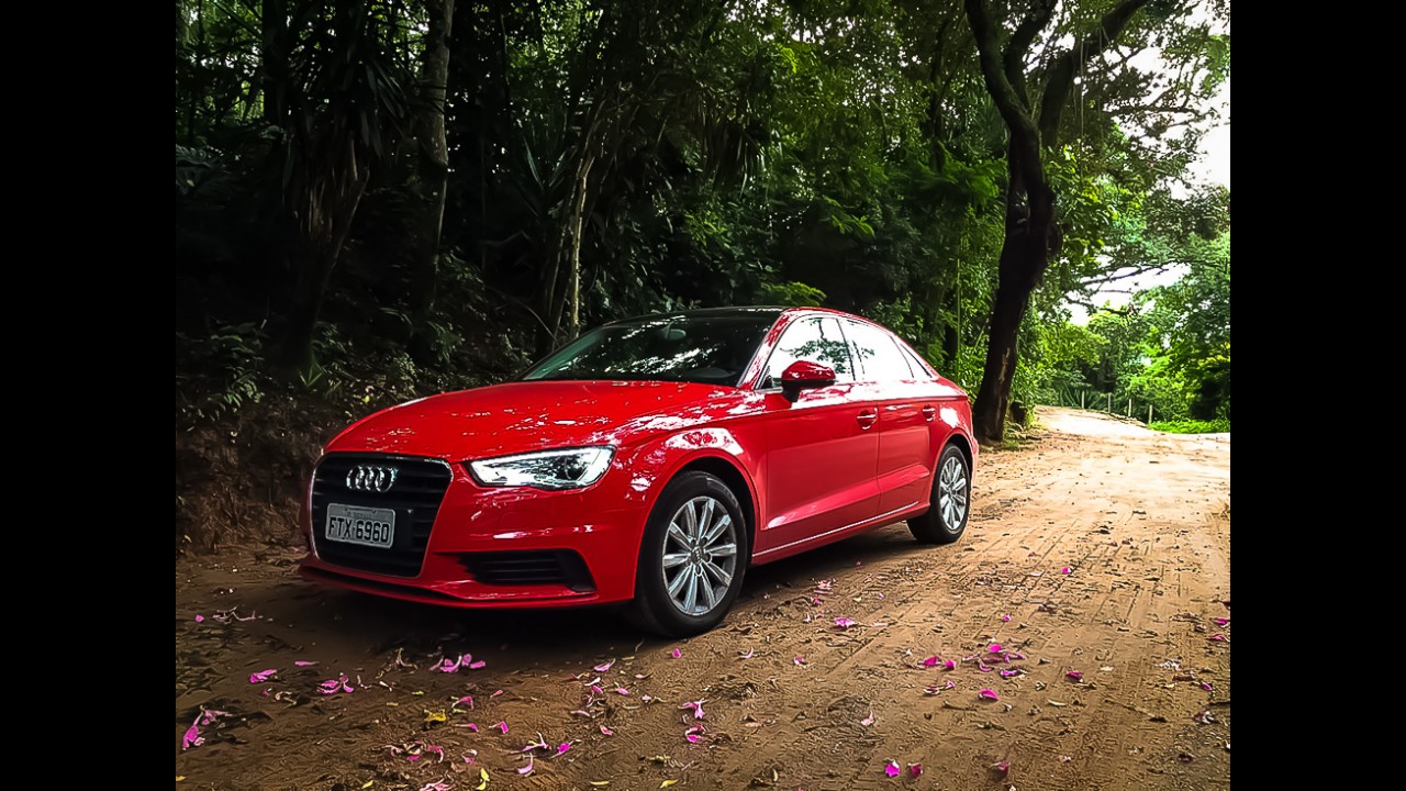 Garagem CARPLACE#1: Audi A3 Sedan estreia com versão 1.4