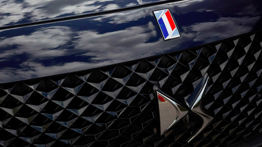 DS 7 Crossback Macron