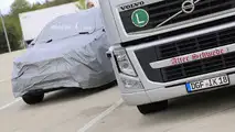 2018 Volvo XC40 spy photo