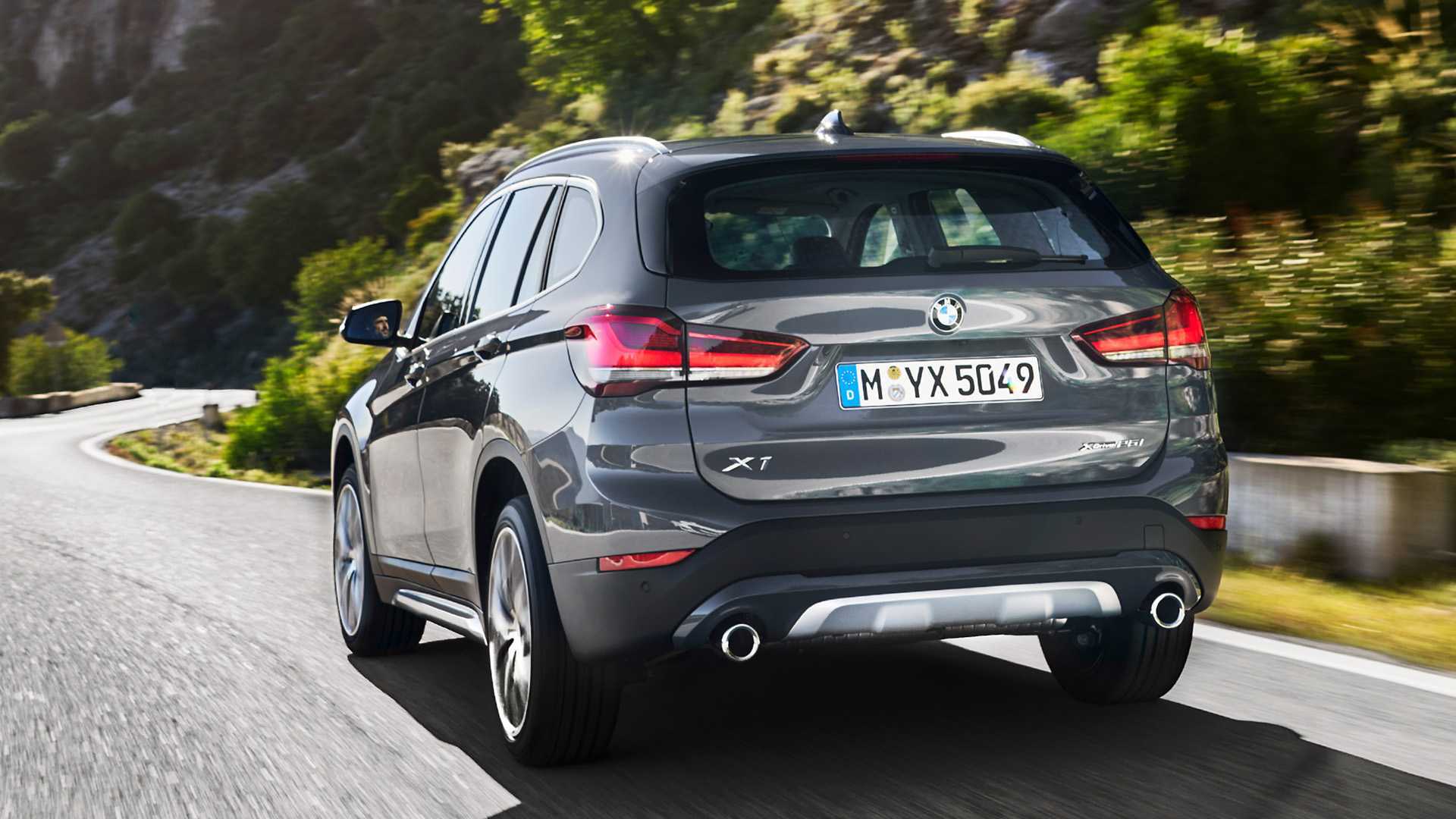 2020 Bmw X1 Suv Debuts Minor Facelift For Mid Cycle Refresh