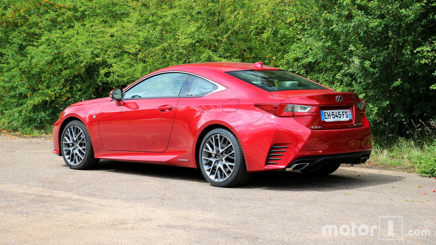 Lexus RC 300h (2017)