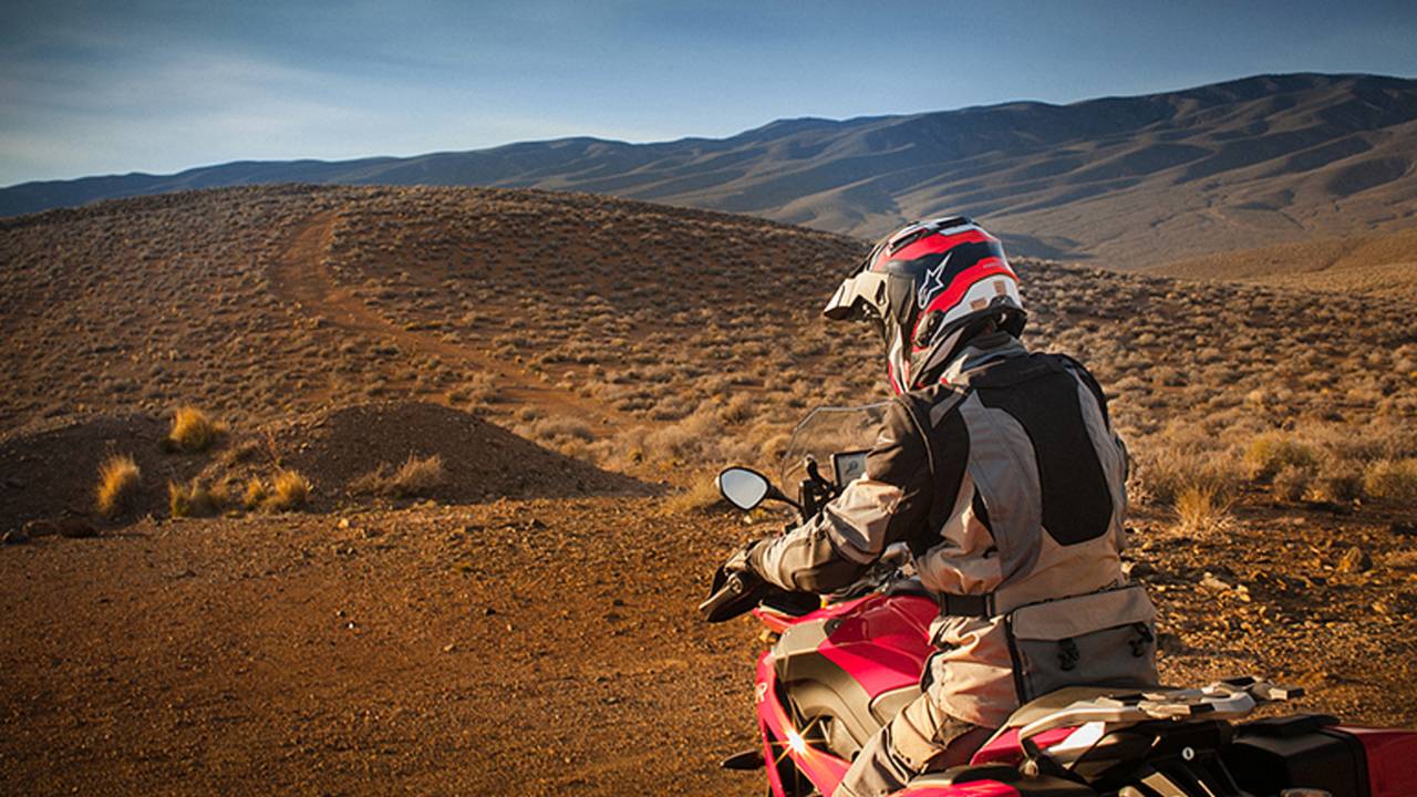 2016 BMW S 1000 XR - Ride Review