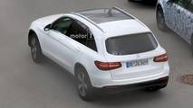 2019 Mercedes GLC facelift spy photo