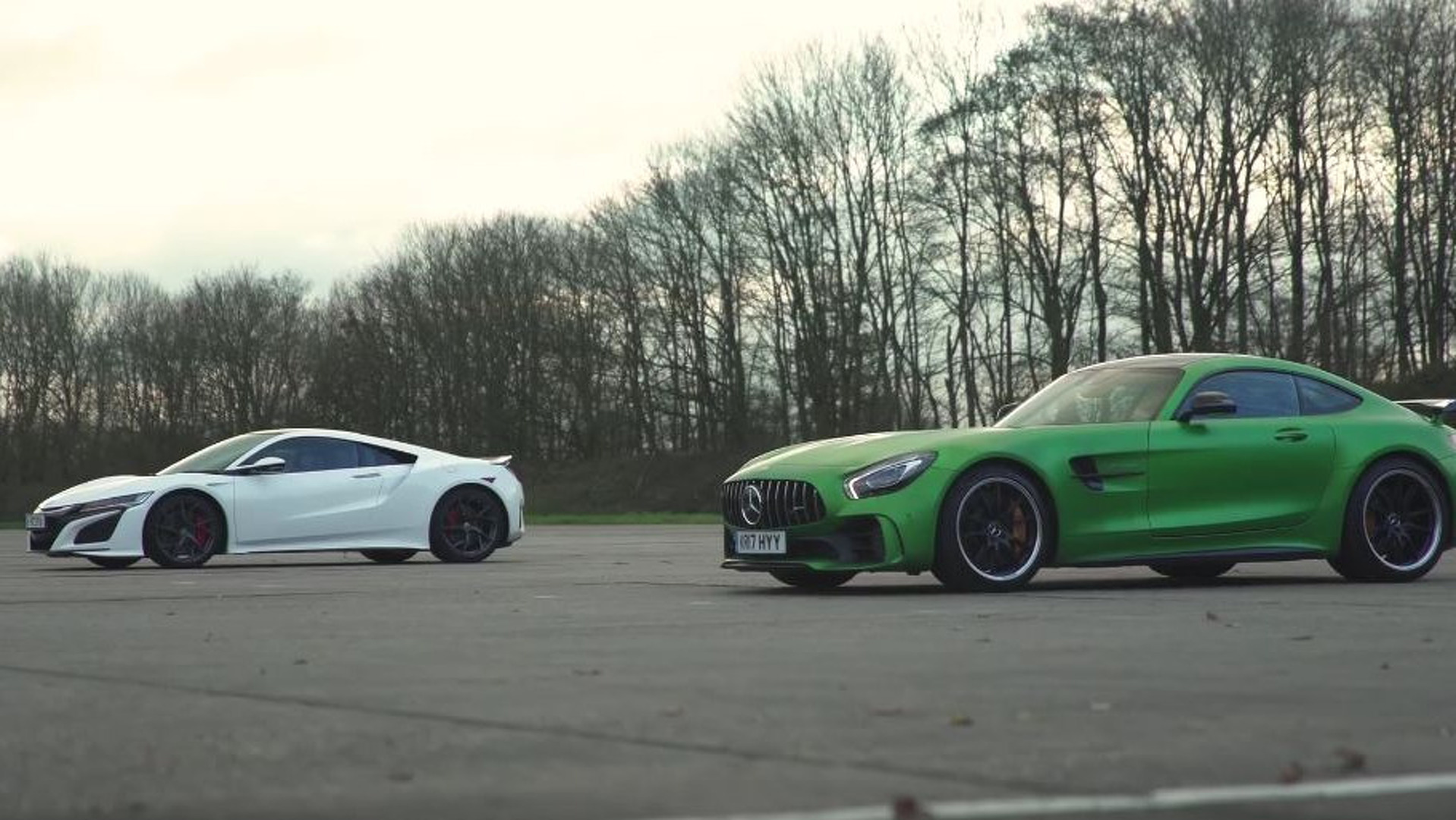 Video La Honda Nsx Aneantit La Mercedes Amg Gt R