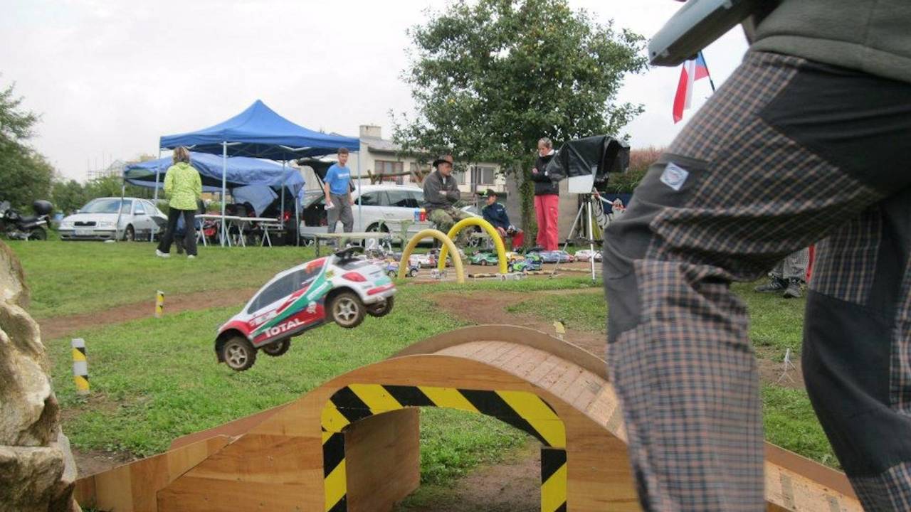 Safari Cup, pura diversión con coches de rally de radiocontrol