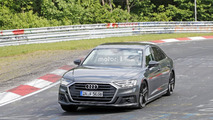 Yeni Audi S8 Nürburgring'de