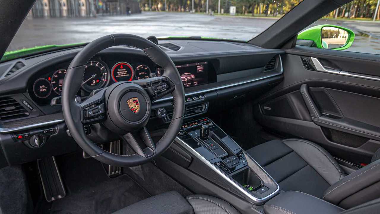 911
