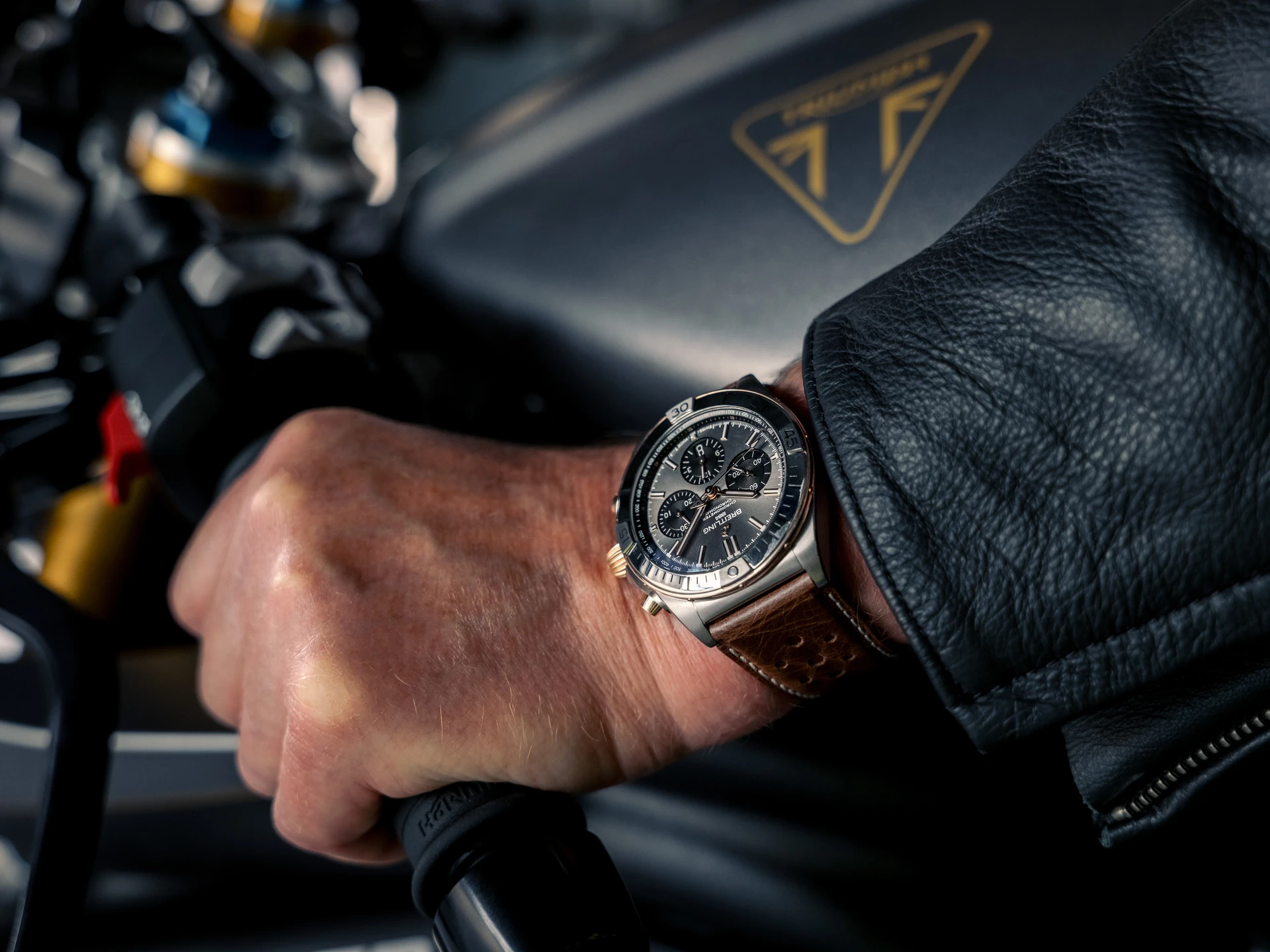 ハーミット リミテッド Buy This $10,000 Watch to Match Your Limited Edition $30,000 Triumph