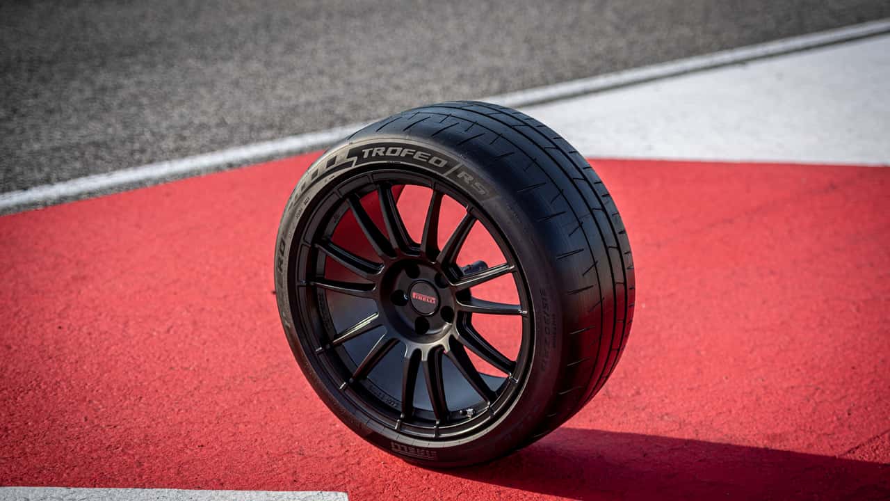 Pirelli'den Porsche 911 GT3 ve GT3 RS'e Özel Lastikler
