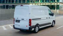 2025 Nissan Interstar (UK-spec)