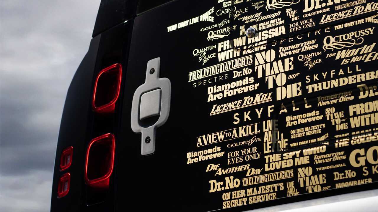 Land Rover Defender Rally Special