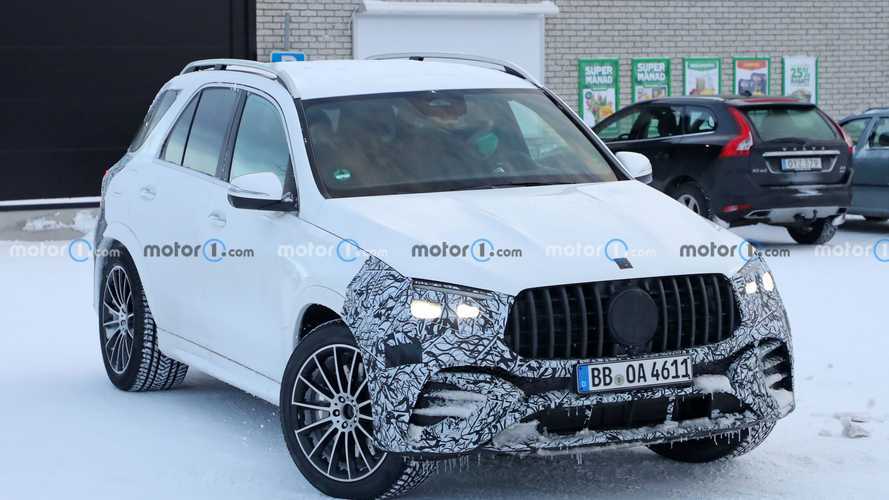 Mercedes-AMG GLE 53 soğuk hava testlerini sürdürüyor!