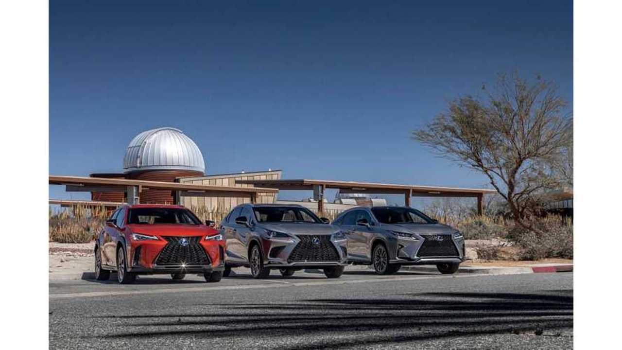 Lexus RX, NX, UX.