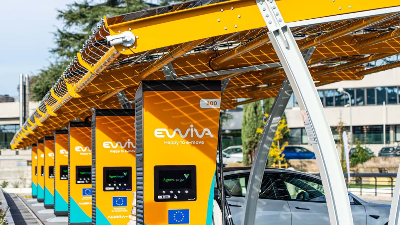 Colonnine di ricarica per auto elettriche Ewiva