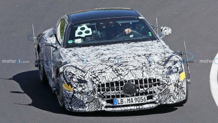 Şarj Edilebilir Hibrit Mercedes-AMG GT Coupe Casus Fotoğrafları