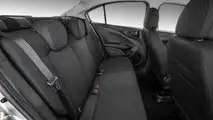 Bancos traseiros do Fiat Cronos 1.0 Drive 2023