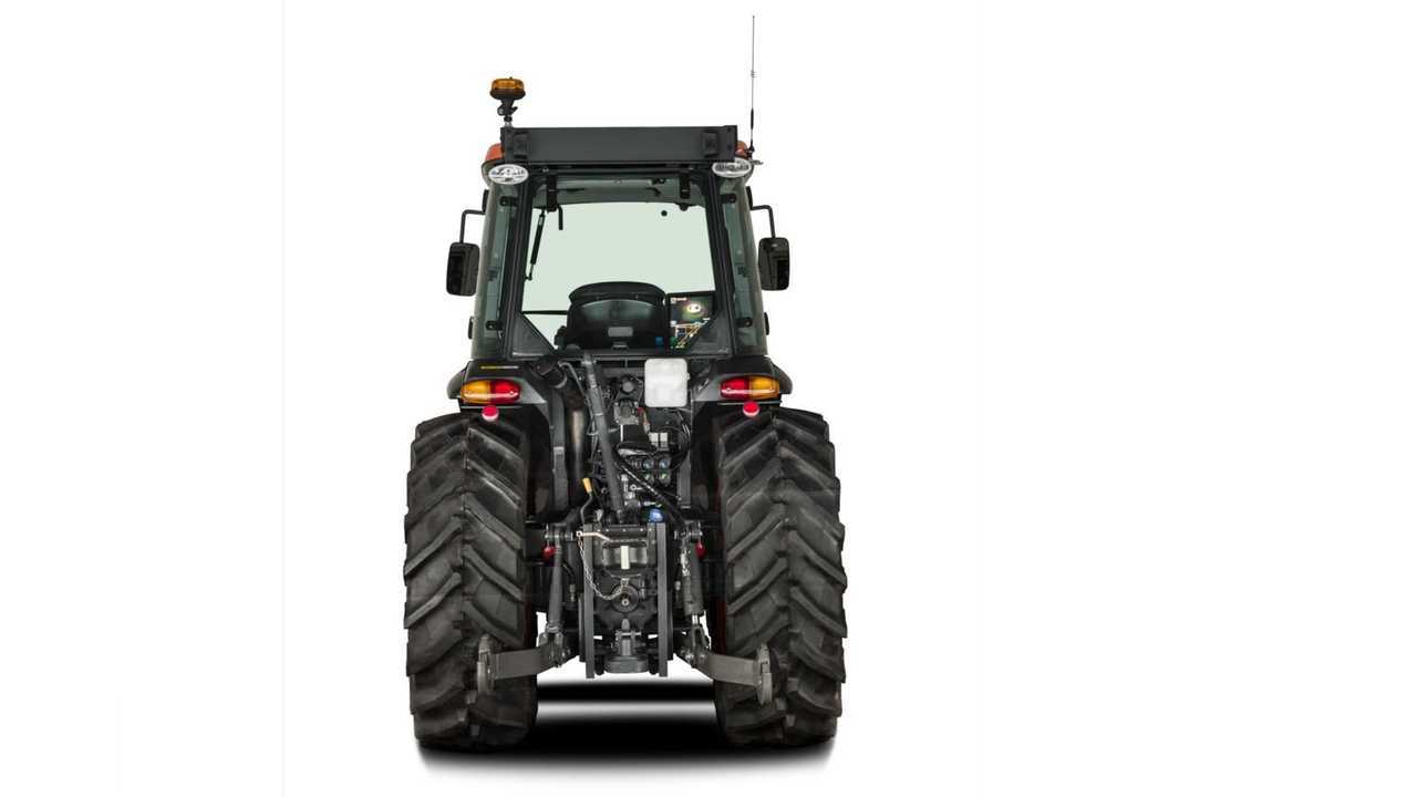 Kubota M5001 Narrow a Enovitis in campo
