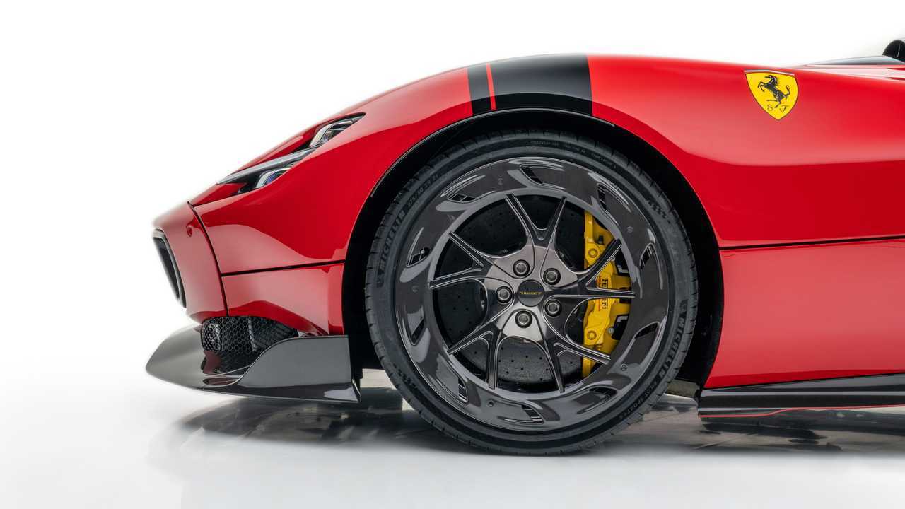 Ferrari Monza SP2 Bespoke by Mansory