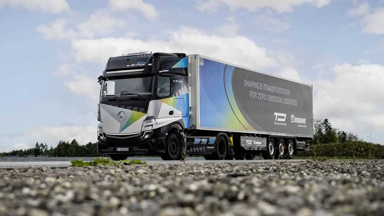Mercedes eActros LongHaul