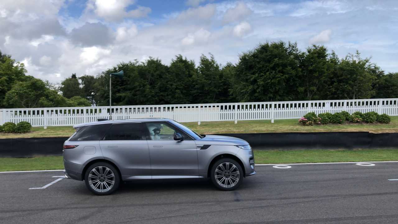 RANGE-ROVER-SPORT12
