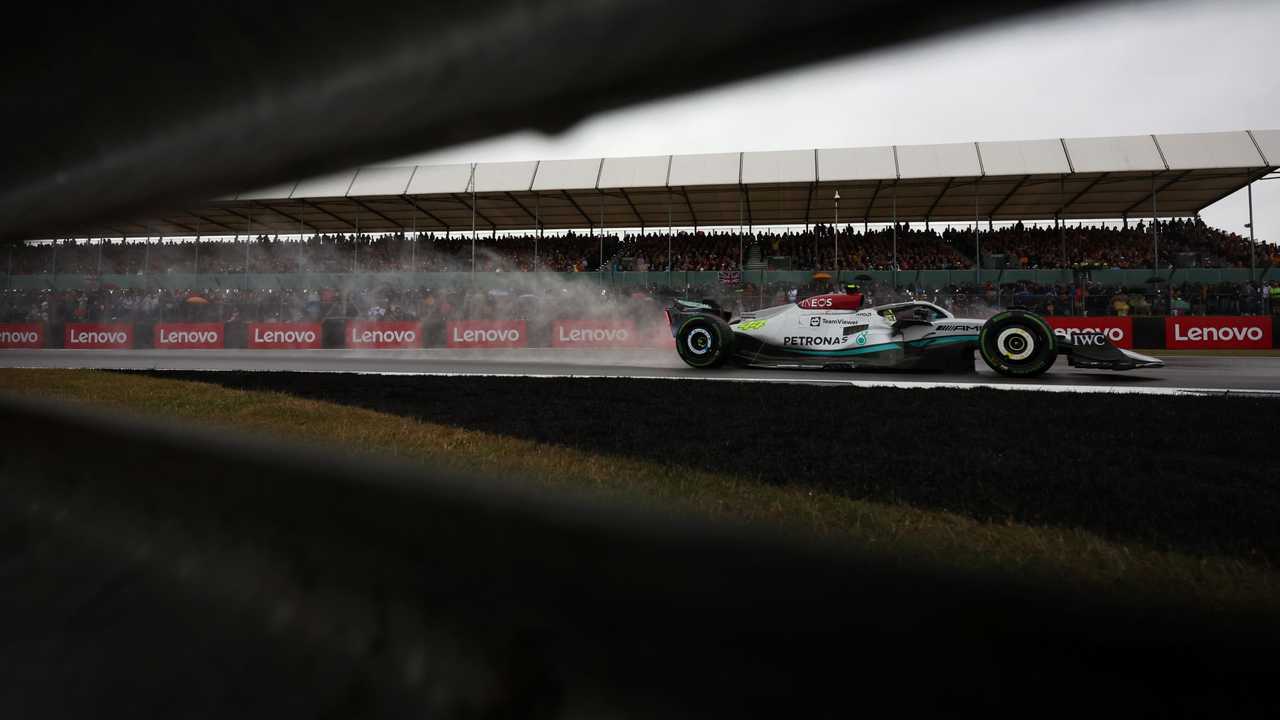 Lewis Hamilton, Mercedes W13