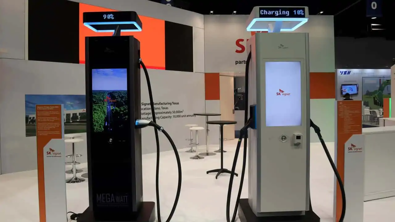 SK Showcases 400kW V2 Charger And Megawatt Charging