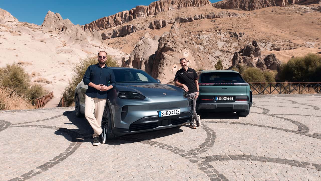 Porsche Orta ve Doğu Avrupa CEO’su Michael Kirsch Ve Motor1 Türkiye Editörü Yunus Çokkayışlı