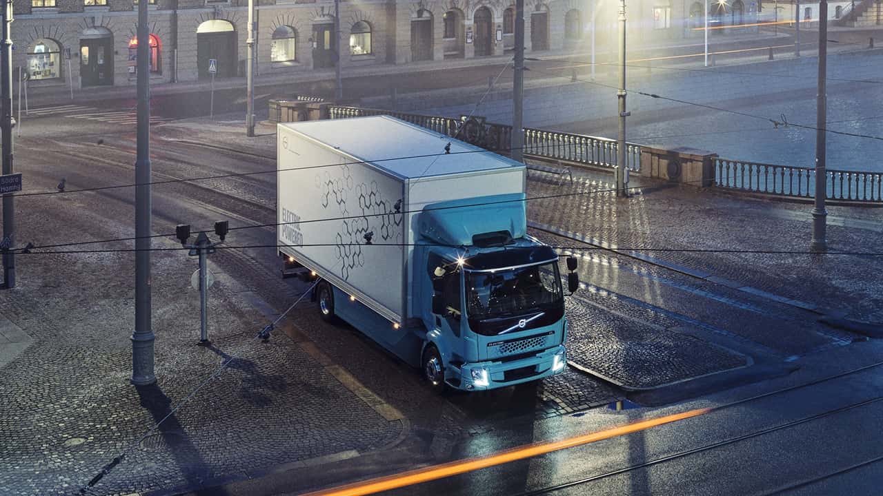 Volvo FL Electric 14 t: il nuovo medio urbano a zero emissioni