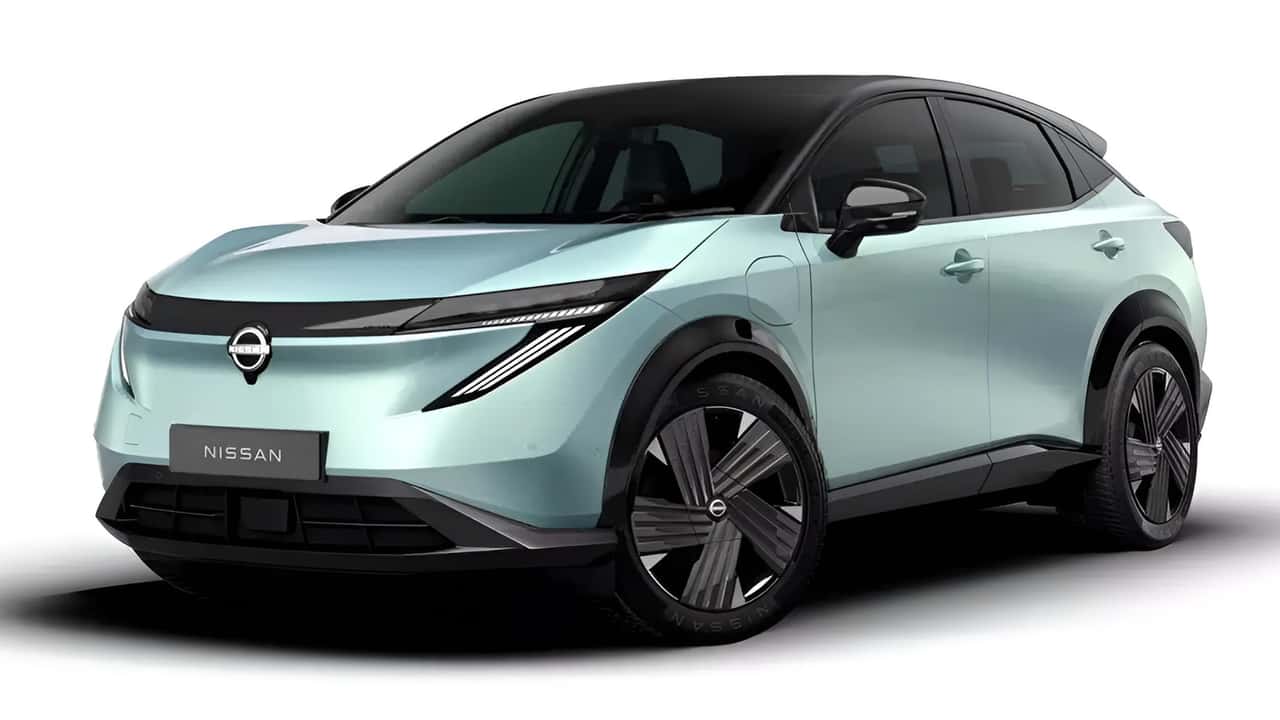 Nissan revela Ariya 2026 com facelift enquanto modelo atual roda no Brasil