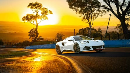 2026 Lotus Emira Turbo Bathurst Sürümü