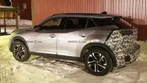 Nuove foto di spionaggio della Peugeot 2008