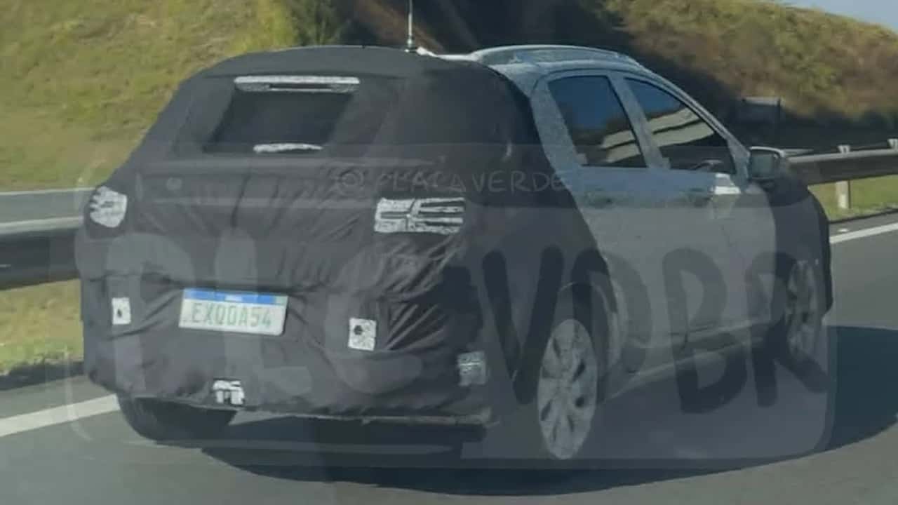 Flagra: novo SUV do Chevrolet Onix é visto rodando pela primeira vez