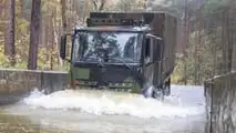 Mercedes-Benz Arocs 6x6 in Flecktarn