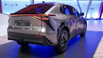 Toyota bZ4X 2025, le foto live