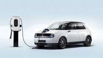 Honda e, angeschlossen an einen Honda Power Manager 