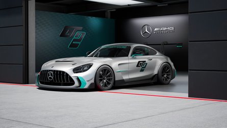 2023 Mercedes-AMG GT2 Yarış Otomobili