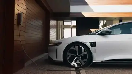 Lucid Air在家充电