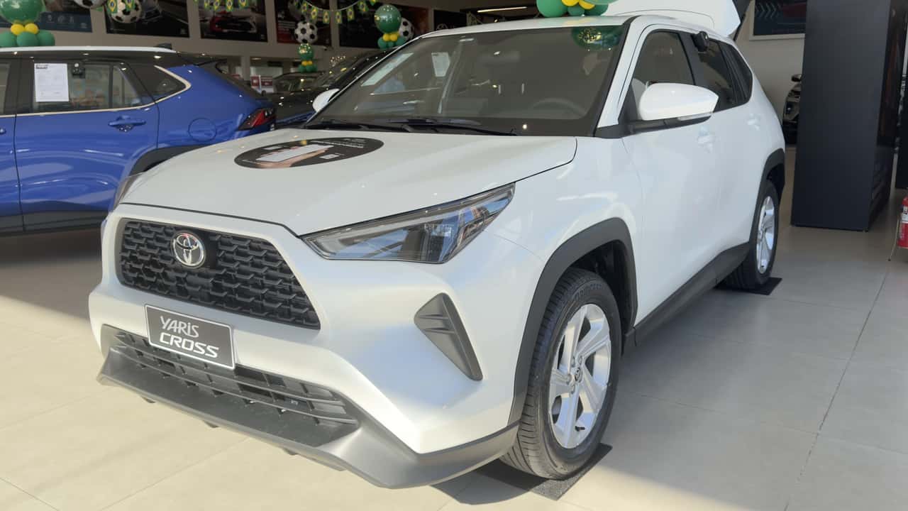 M1 nas lojas: Toyota Yaris Cross XR é versão para táxi, Uber e PCD