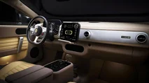 Le chicche e i segreti dentro la Ferrari Luce