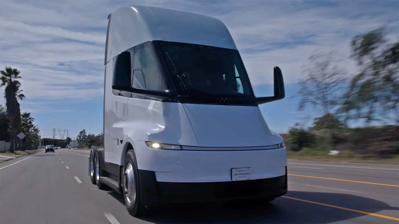 Jay Leno Says The Tesla Semi’s Biggest Advantage Isn’t Its Range