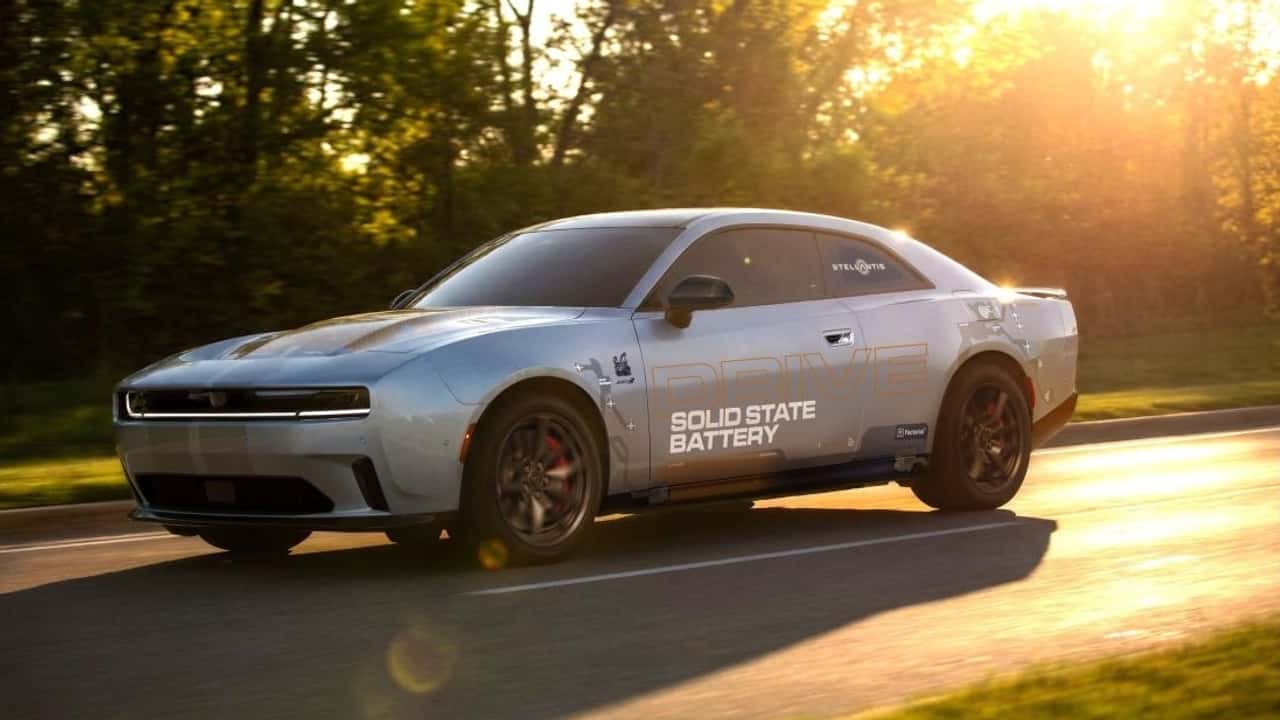 Dodge Charger Daytona con batterie allo stato solido