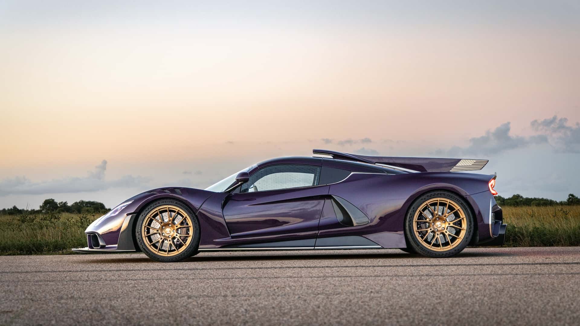 Three Pedals and 2,031 Horsepower: Inside the Glorious Insanity of Hennessey’s Manual Venom F5-M — image 3