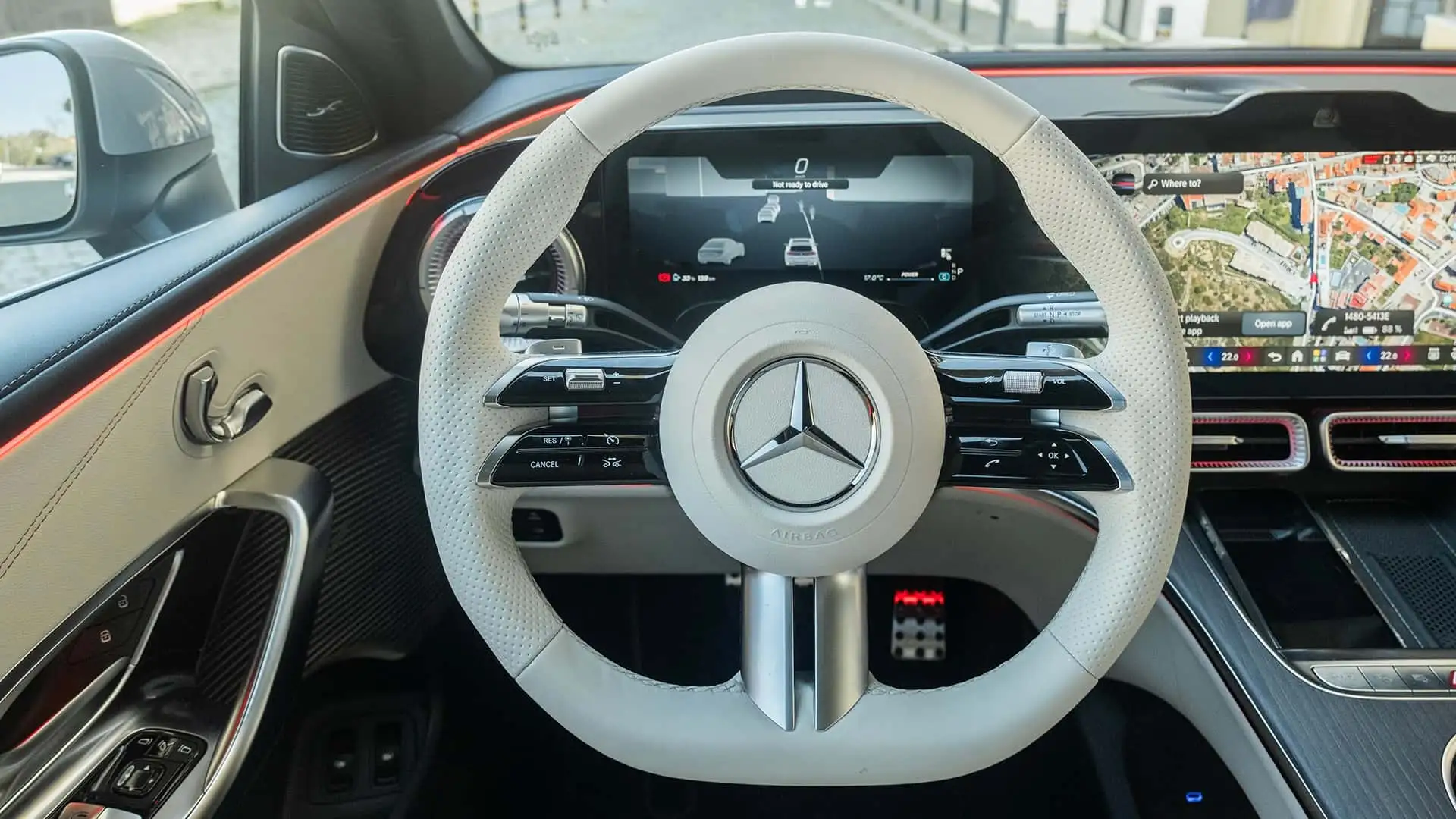 https://cdn.motor1.com/images/mgl/mMzPrj/s1/2026-mercedes-benz-glc-400-4matic-ev.webp