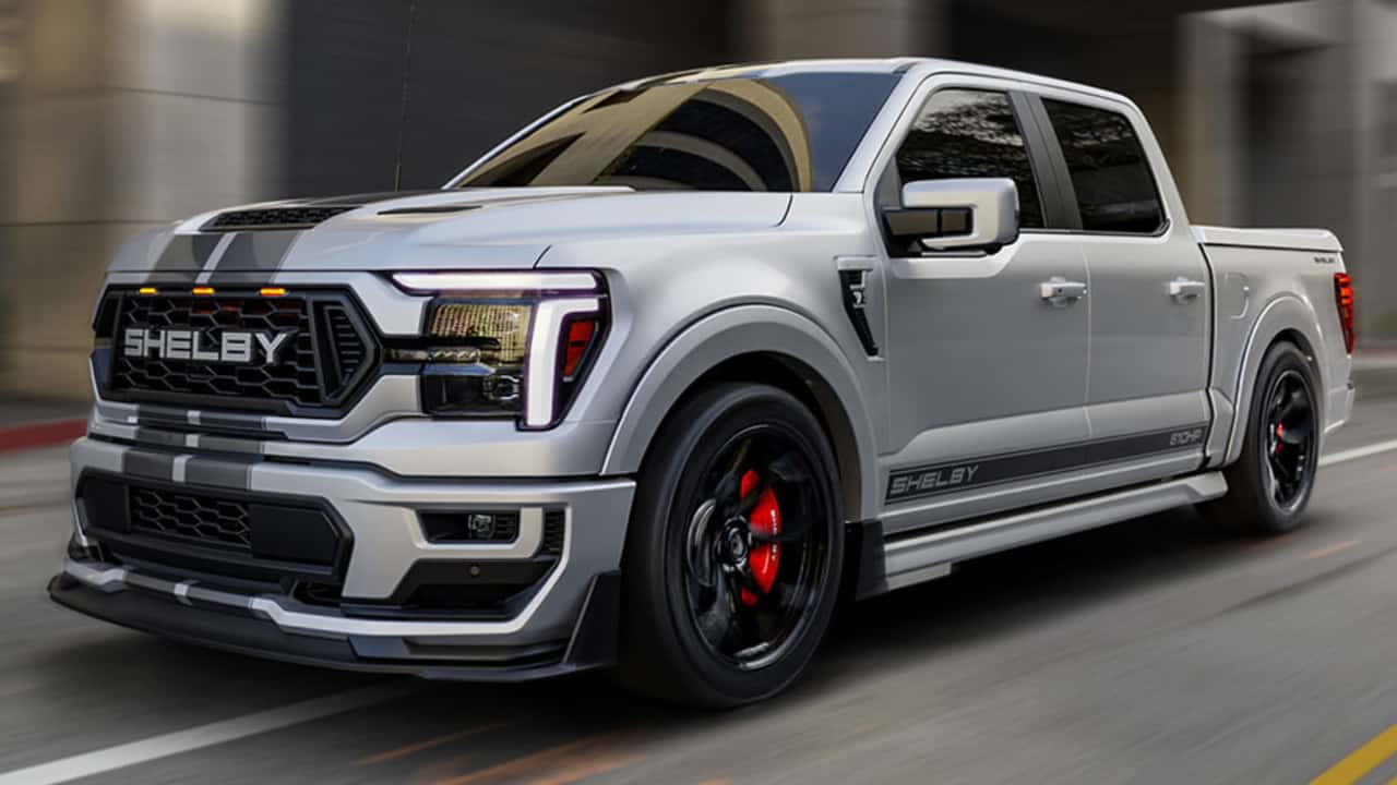 Shelby F-150 Super Snake (810 hp) beats Ram Rumble Bee (777 hp)