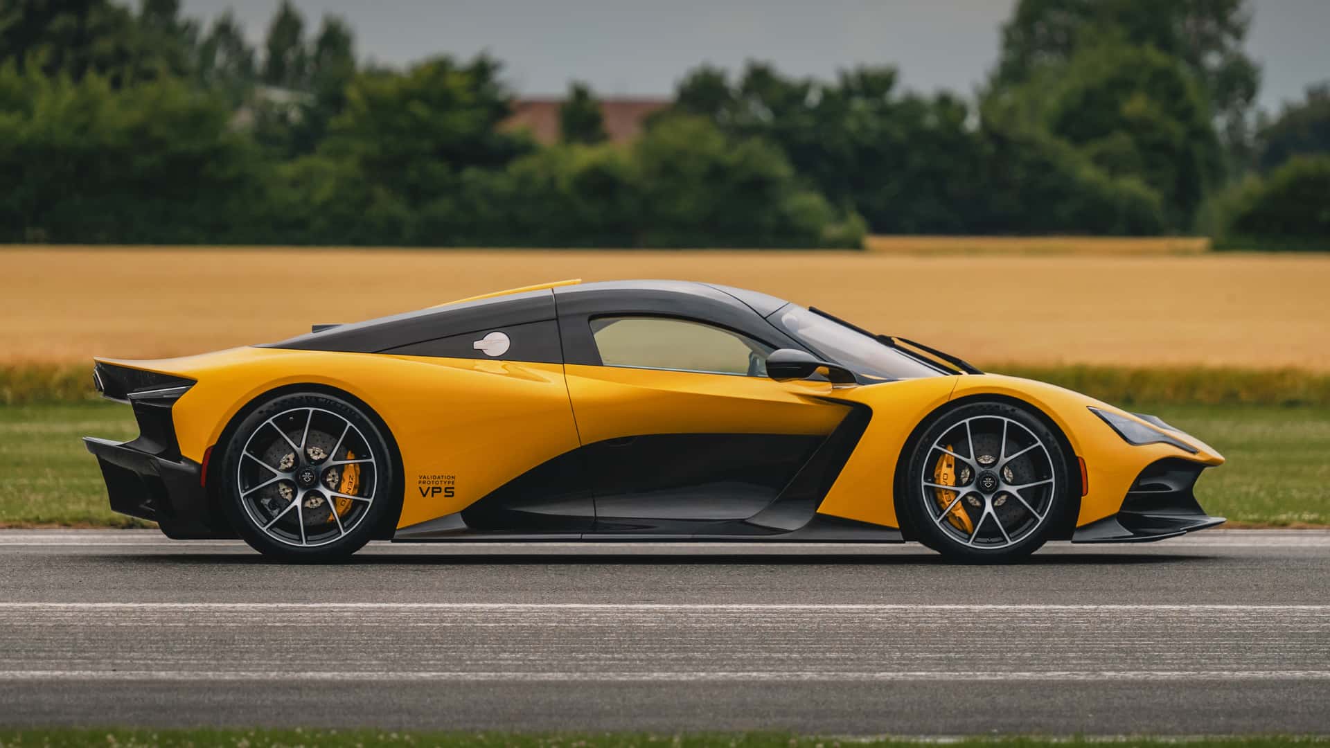https://cdn.motor1.com/images/mgl/mMzVxj/s1/zenvo-aurora-tur.jpg