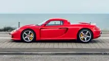 Porsche Carrera GT in Rosso Guards