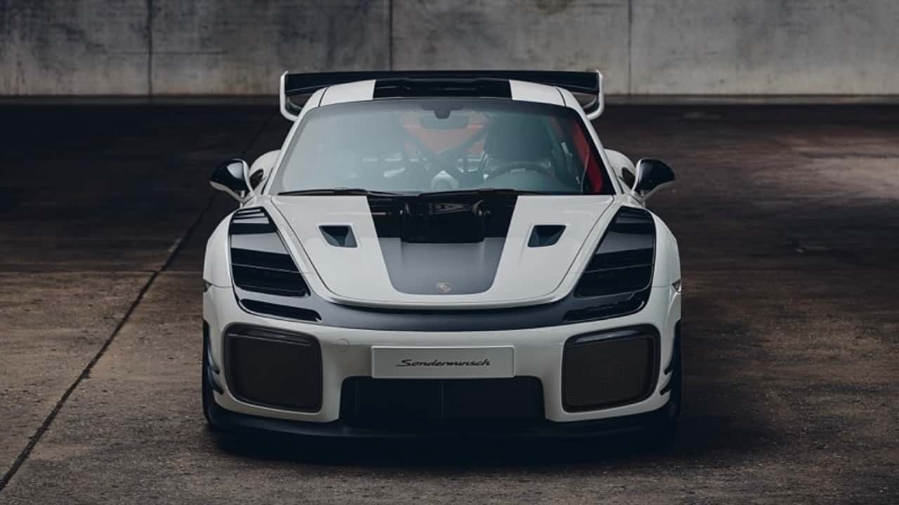 بورش 911 GT2 RS «منخفضة الارتفاع» لمرة واحدة