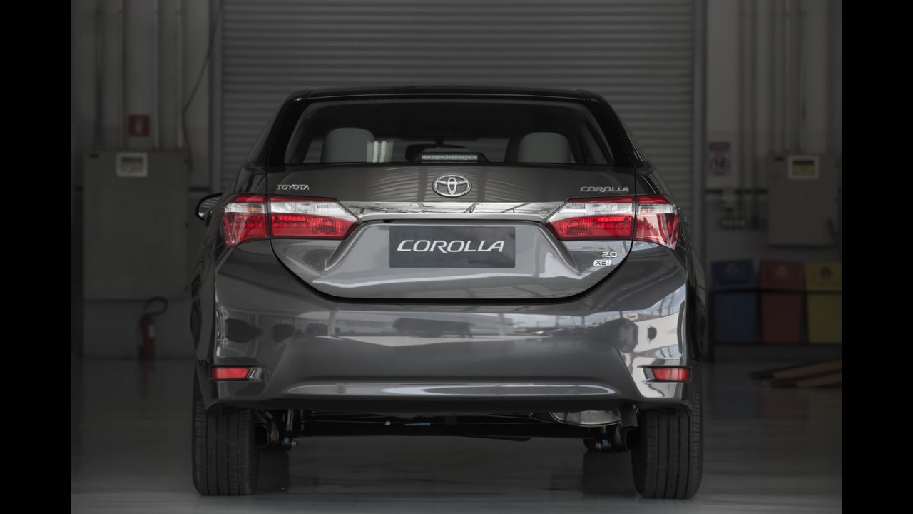 Teste CARPLACE: revisto e ampliado, novo Corolla XEi anda mais e bebe menos
