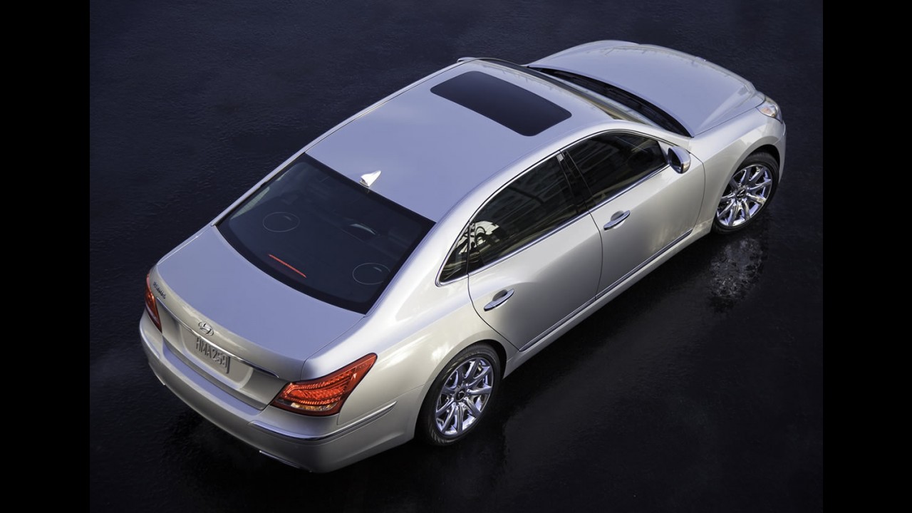 Hyundai inicia vendas do sedã de luxo Equus no Brasil ao preço de R$ 320.000