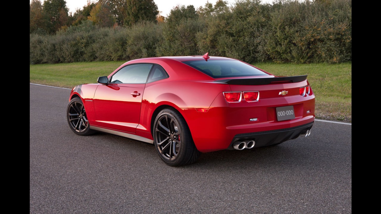 Chevrolet divulga versões personalizadas do Camaro para o SEMA Show 2011